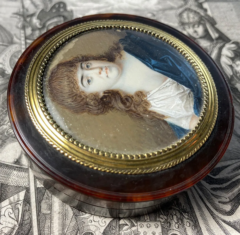 Antique 18th Century French Snuff Box, Incroyables et Merveilleuses, 18k Gold Mat, Tortoise Shell